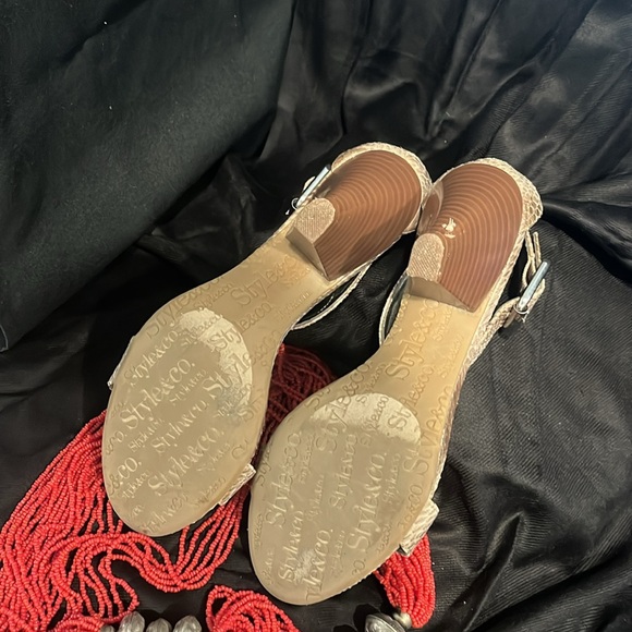 Dressy Wedge Ankle Strap - Picture 3 of 3